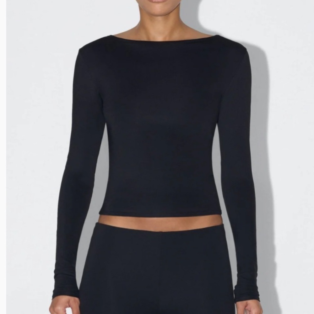 KHY Classic Black Long Sleeve Women's Top